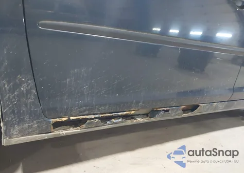 2002 Toyota Camry Le z USA, uszkodzony, nr VIN 4T1BE32K02U555810